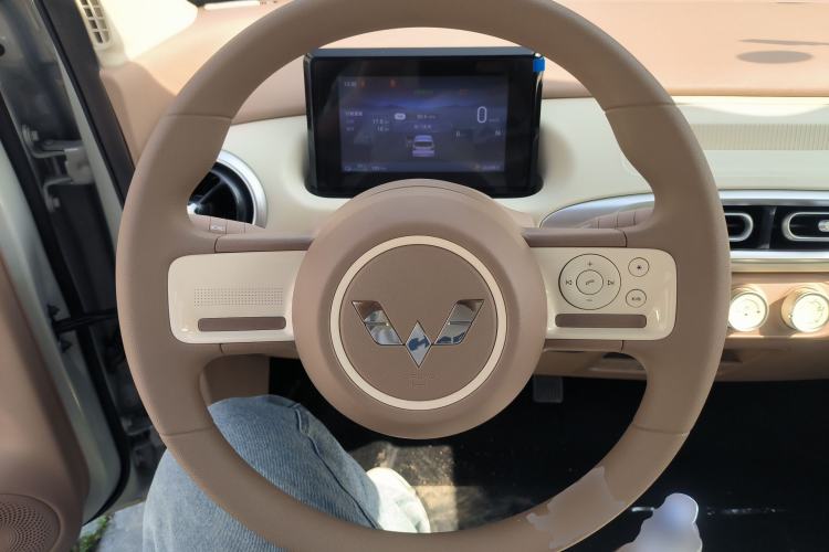 Used Wuling Hongguang MINIEV 2025 Four-Door Version Advanced Edition
