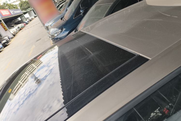 Used Volkswagen Golf 2017 1.6L Automatic Comfort Million-Vehicle Anniversary Edition
