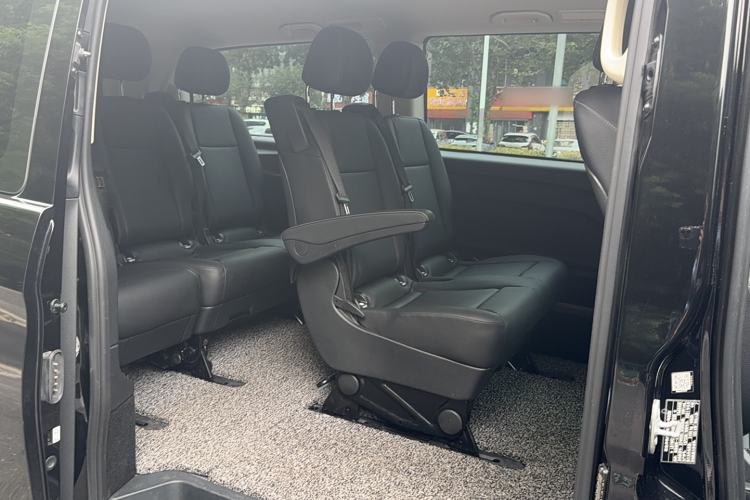Used Mercedes-Benz Vito 2021 2.0T Elite Version 7 Seats
