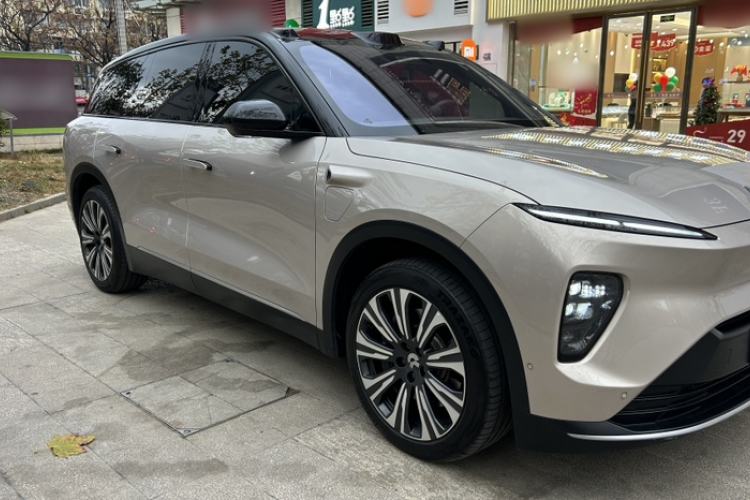 Used Nio ES8 2023 75 kWh Executive Edition
