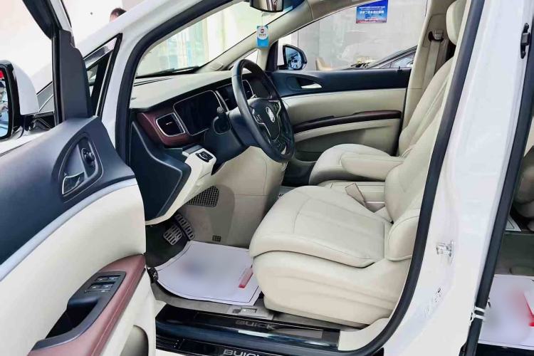 Used Buick GL8 2018 28T Luxury Model China VI Standard
