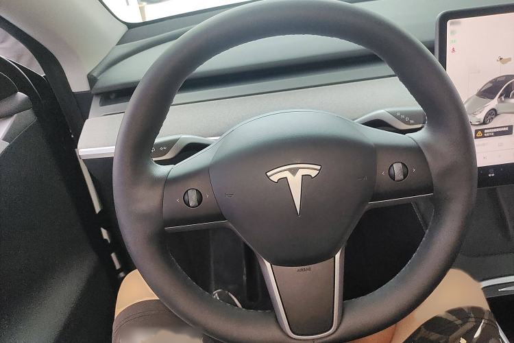 Used Tesla Model Y 2024 Rear-Wheel-Drive Version
