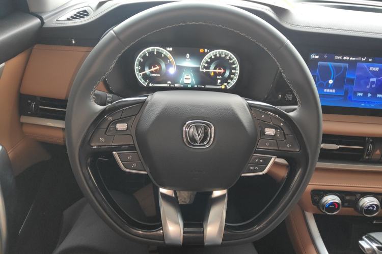 Used Changan CS95 2021 2.0T Two-Wheel Drive Luxury Version
