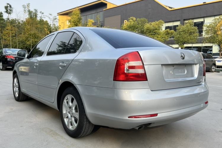 Used Skoda Octavia 2015 Classic Model 1.6L Automatic Yijie Version
