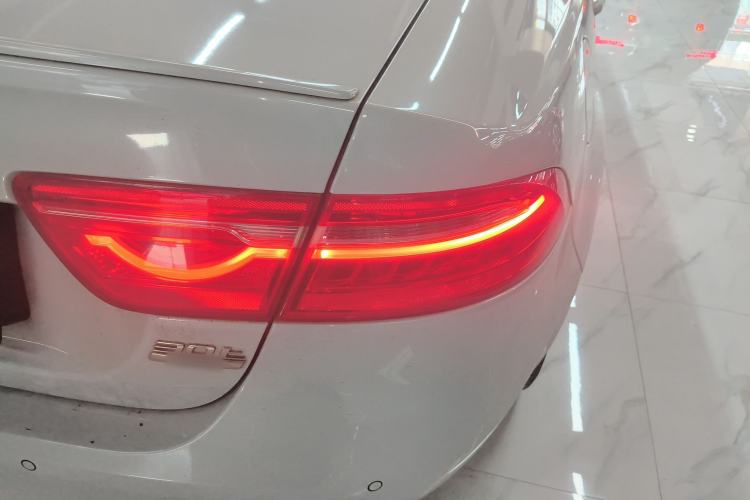 Used Jaguar XE 2018 2.0T 300 PS All-Wheel-Drive R-Sport Sport Edition