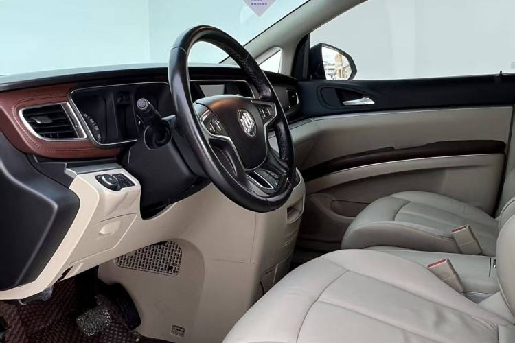 Used Buick GL8 2018 28T Luxury Model China VI Standard