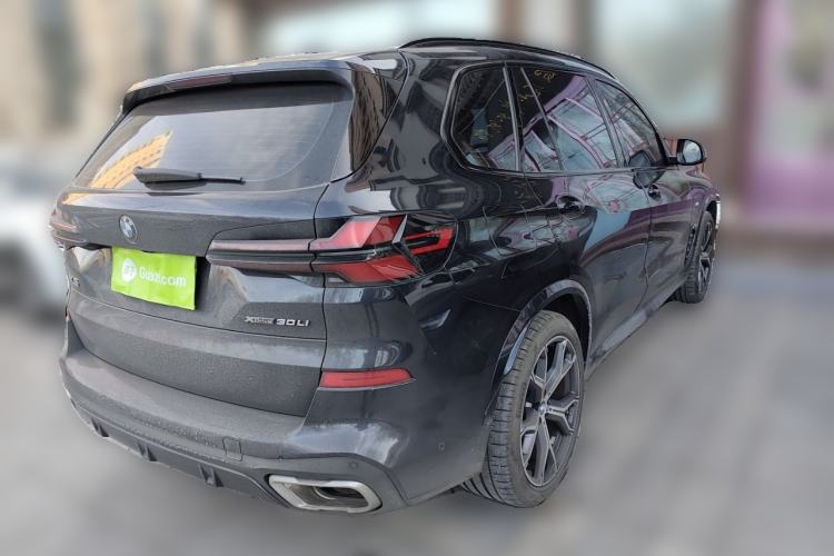 Used BMW X5 2023 xDrive 30Li Luxury M Sport Night Edition Package
