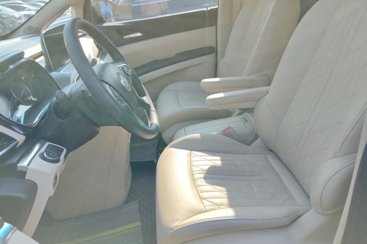 Used Buick GL8 2023 Land Executive Class 652T Luxury Model