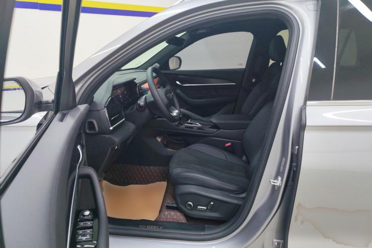 Used Geely Auto Monjaro L 2024 2.0TD High-Power Automatic Two-Wheel Drive Skyline Edition
