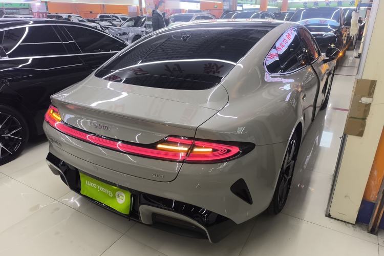 Used  SU7 2024 Rear-Drive Ultra-Long Range Advanced Pro-Level Intelligent Driving Version
