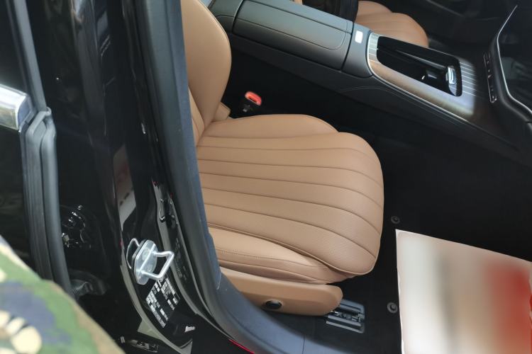 Used Mercedes-Benz E-Class 2024 Facelift E 300 L Luxury Edition