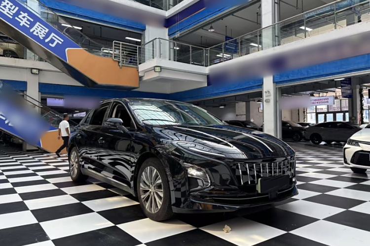 Used Hongqi E-QM5 2024 610 km PLUS
