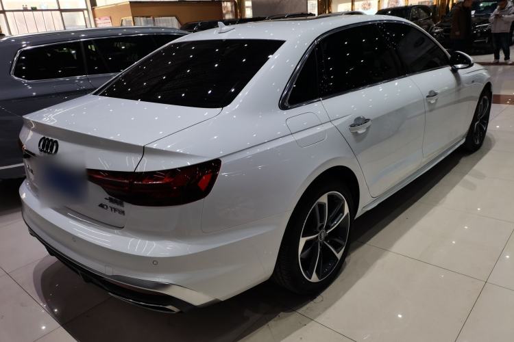 Used Audi A4L 2024 40 TFSI Fashion Dynamic Model
