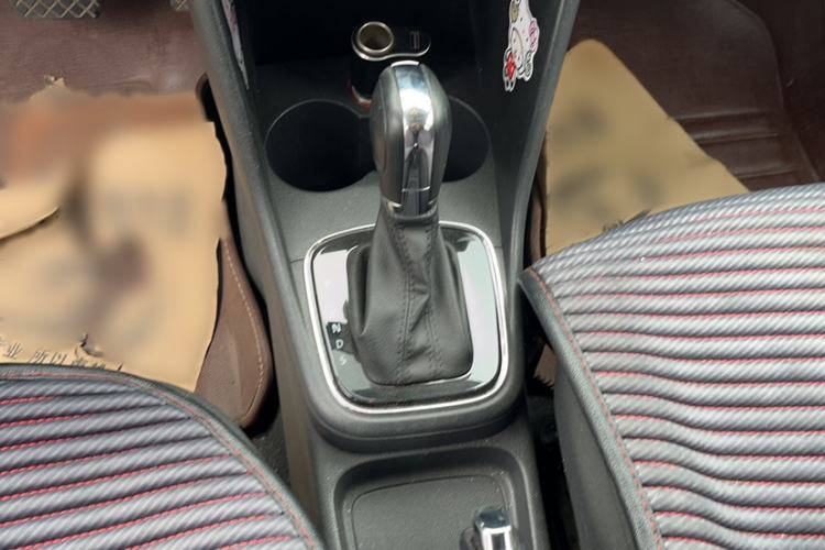 Used Volkswagen Polo 2016 1.6L Automatic Comfort Model
