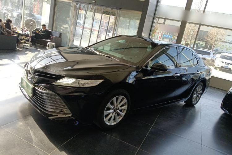 Used Toyota Camry 2019 Revised Version 2.0G Luxury Edition
