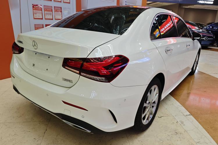 Used Mercedes-Benz A-Class 2021 A 200 L Sport Sedan Fashion Model
