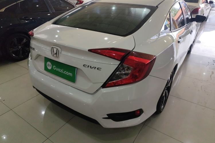 Used Honda Civic 2016 220TURBO CVT Prestige Edition
