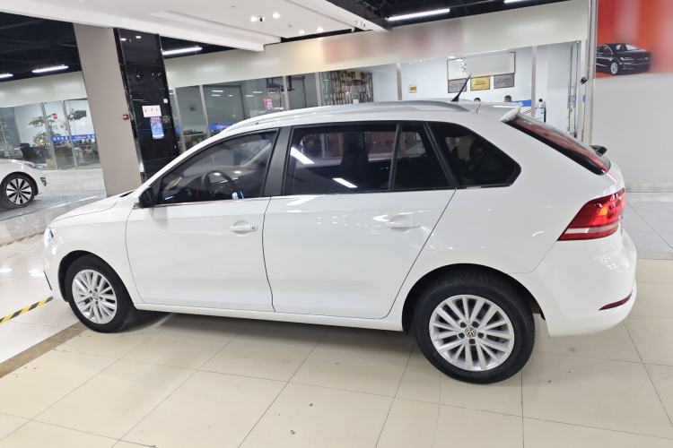 Used Volkswagen Santana 2017 Haval H9 1.6L Automatic Comfort Edition
