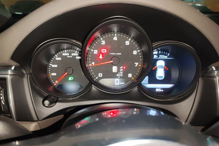 Used Porsche Macan 2016 Macan 2.0T
