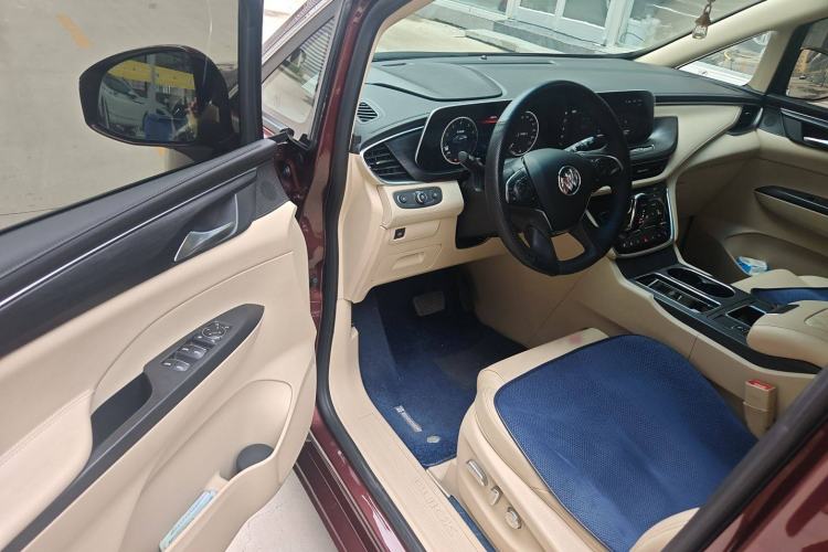 Used Buick GL8 2022 ES Landtrek 653T Luxury Edition
