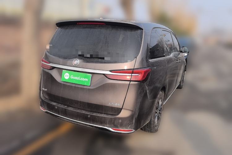 Used Buick GL8 2023 Facelifted Land Cruiser Executive Luxury Version
