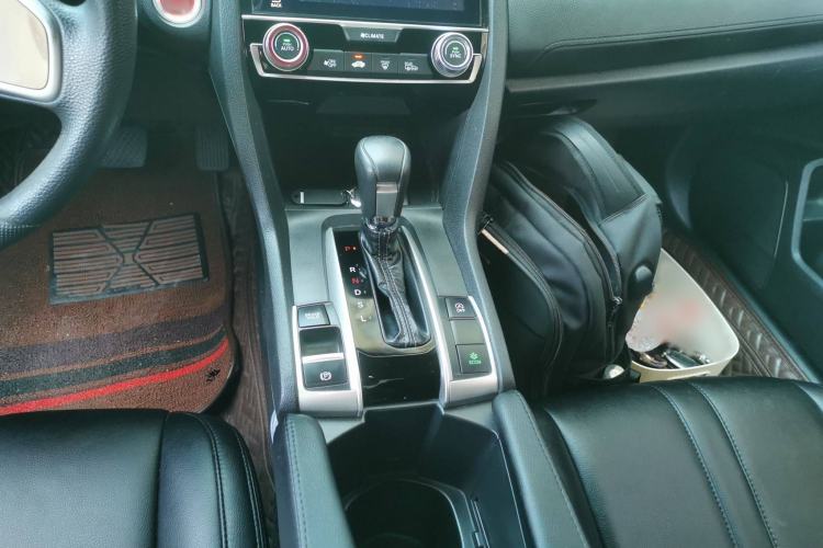 Used Honda Civic 2016 220TURBO CVT Prestige Edition
