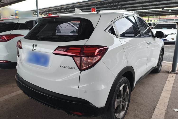 Used Honda Vezel 2015 1.8L CVT 2WD Luxury Model
