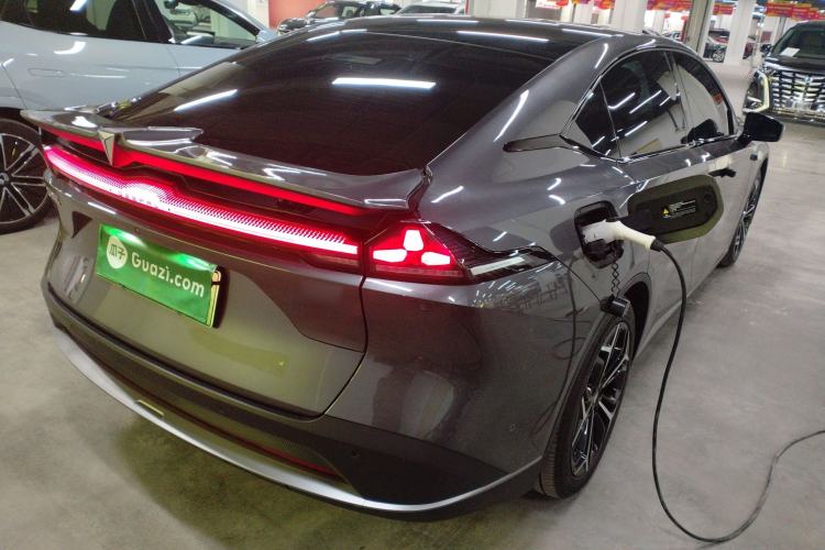 Used  L07 2024 230Max Qiankun Intelligent Driving ADS SE Range-Extended Version
