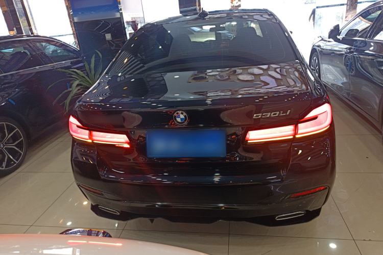 Used BMW 5 Series 2023 530Li Luxury Edition M Sport Package
