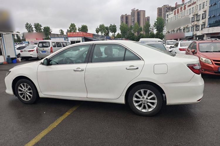 Used Toyota Camry 2015 2.0G Premier Edition
