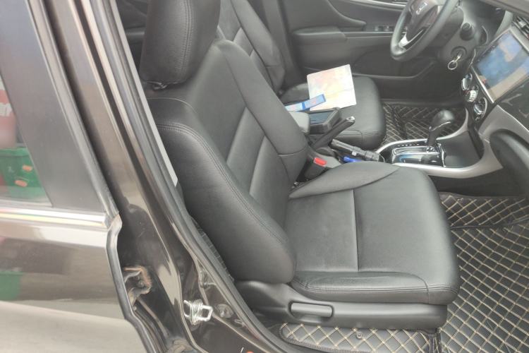 Used Honda Crider 2013 1.8L automatic comfort version
