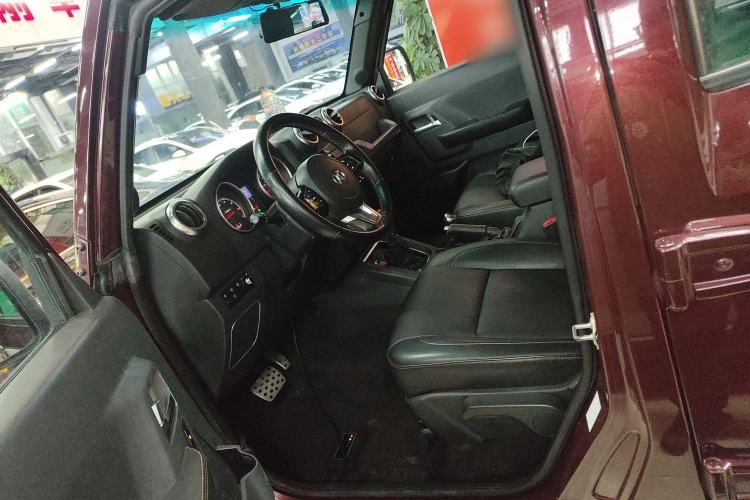 Used Beijing Auto BJ40 2016 40L 2.3T Automatic All-Wheel Drive Premium Edition
