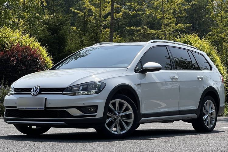 Used Volkswagen Golf 2019 1.8TSI Travel Edition
