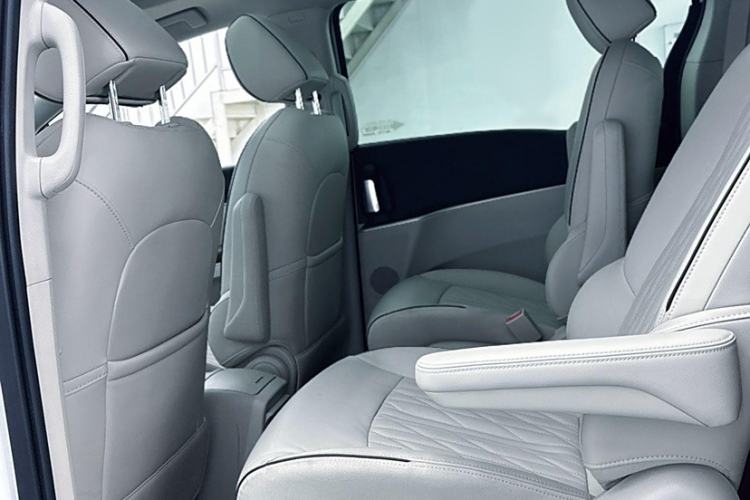 Used Buick GL8 2022 Land Business Class 652T Luxury Model
