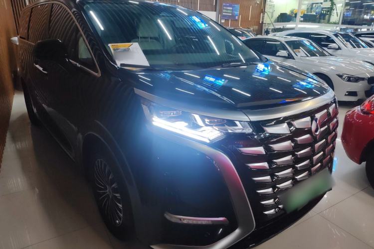 Used Denza D9 2022 DM-i 970 Four-Wheel Drive Prestige Model
