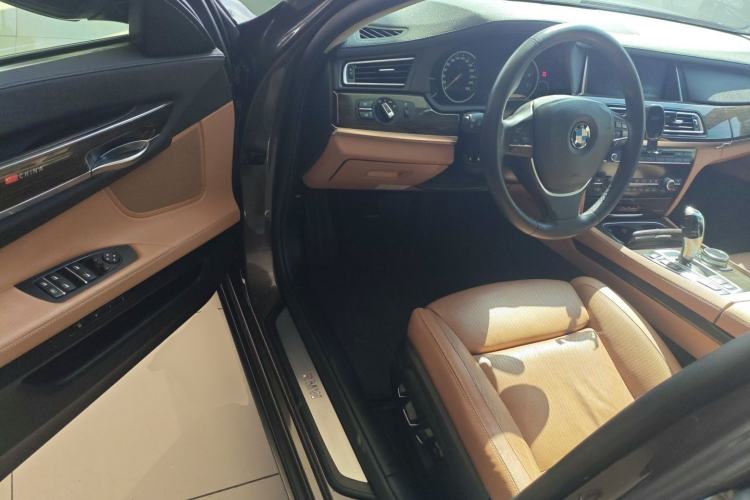 Used BMW 7 Series 2013 730Li Luxury Model
