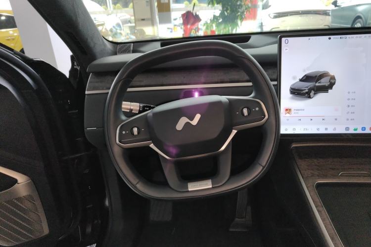 Used ONVO Luxeed L90 2025 Model—Ultra Seven-Seater Version