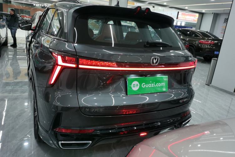 Used Changan CS75 PLUS 2024 3rd Generation Champion Edition 2.0T Intelligent Drive Performance Model
