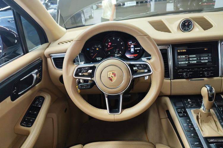 Used Porsche Macan 2014 Macan 2.0T
