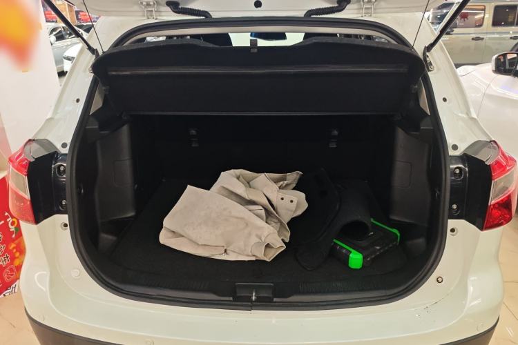 Used Suzuki Vitara S-Cross 2017 1.6L CVT Two-Wheel Drive Urban Fashion Model