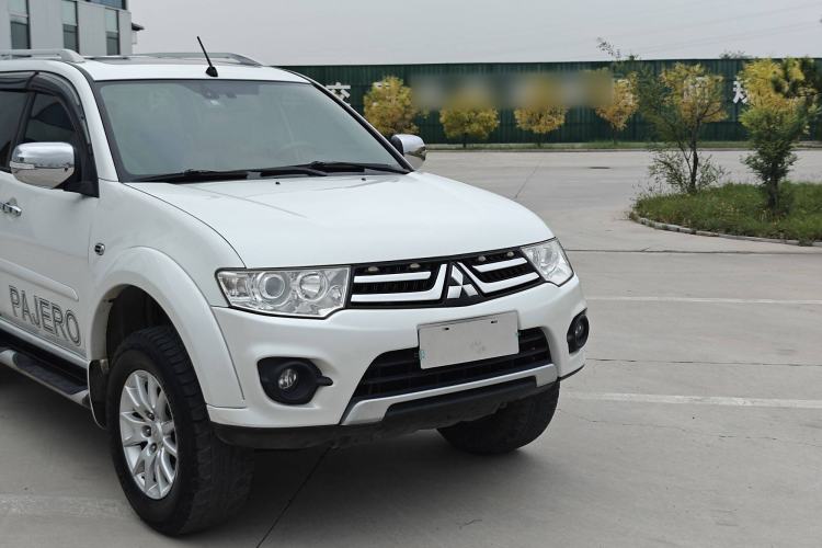 Used Mitsubishi Pajero Sport 2013 3.0L Automatic 4x4 Flagship Edition