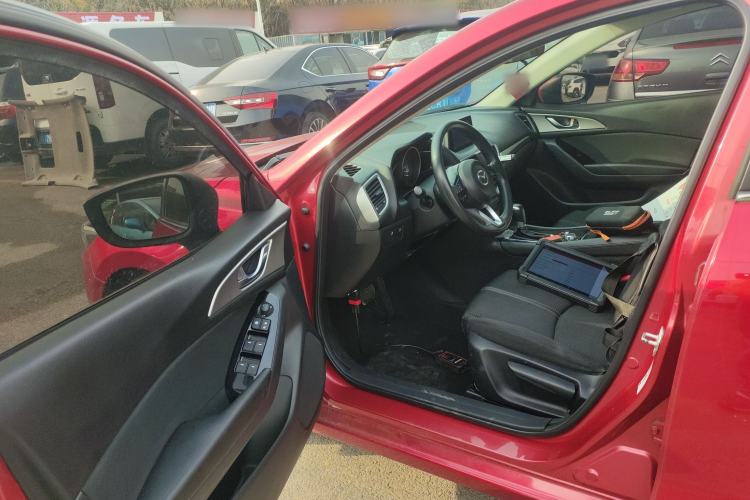 Used Mazda Mazda 3 Axela 2017 Hatchback 1.5L Automatic Luxury Model Emission Standard China V
