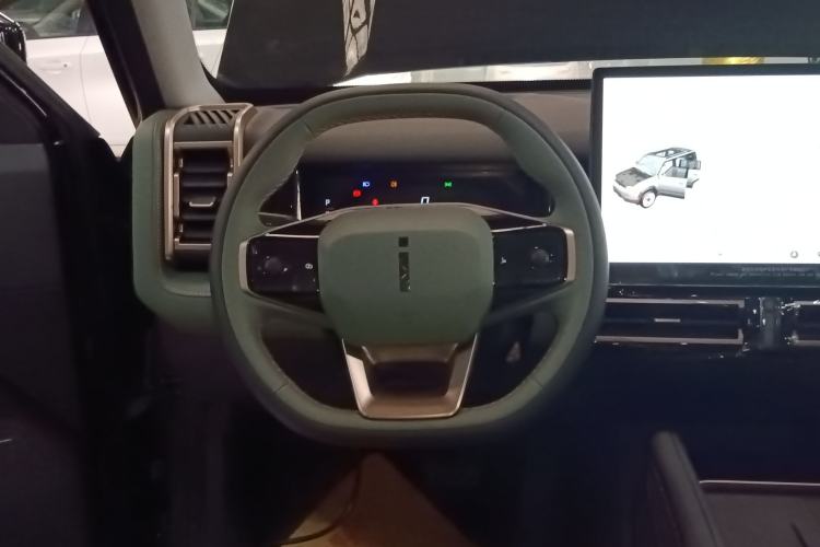 Used  03 2024 401km Range Two-Wheel Drive Standard Yuechao Version
