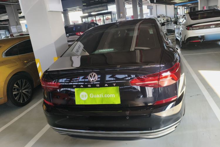 Used Volkswagen Passat 2019 330TSI Elite Edition China VI
