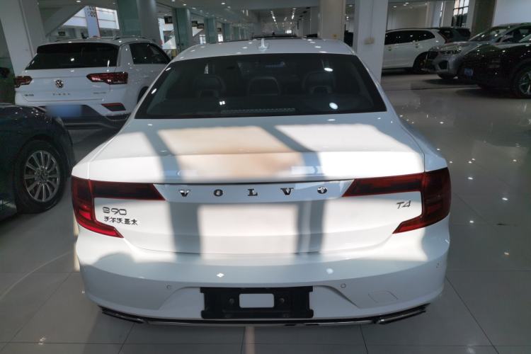 Used Volvo S90 2017 T4 Zhiyuan Edition
