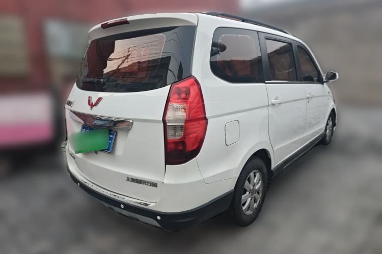 Used Wuling Hongguang 2014 1.5L S Automatic Comfort Edition
