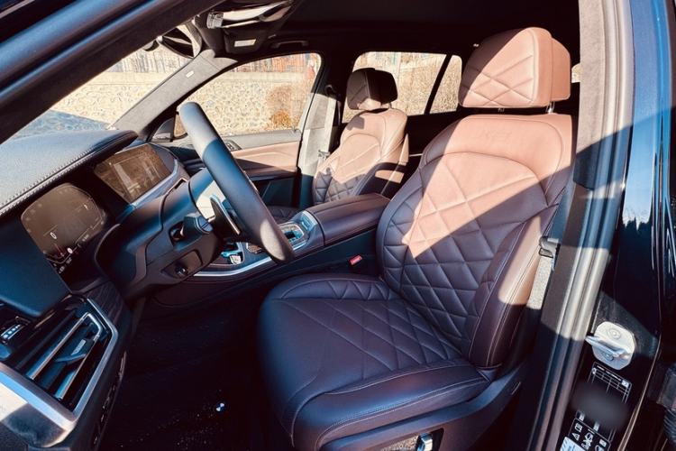 Used BMW X5 2022 xDrive 40Li M Sport Package
