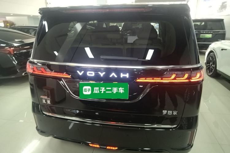 Used VOYAH Dream 2025 EV Four-Wheel Drive Flagship Kunpeng Edition