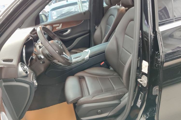 Used Mercedes-Benz GLC 2020 Facelift GLC 300 L 4MATIC Dynamic Edition
