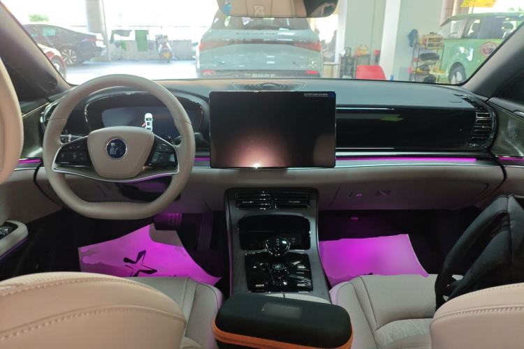 Used BYD Han 2025 EV with 701 km of Laser Radar-Enabled Intelligent Driving
